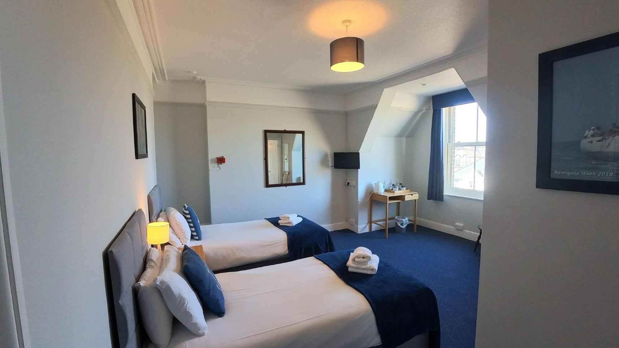 Royal Temple Yacht Club Otel Ramsgate Dış mekan fotoğraf