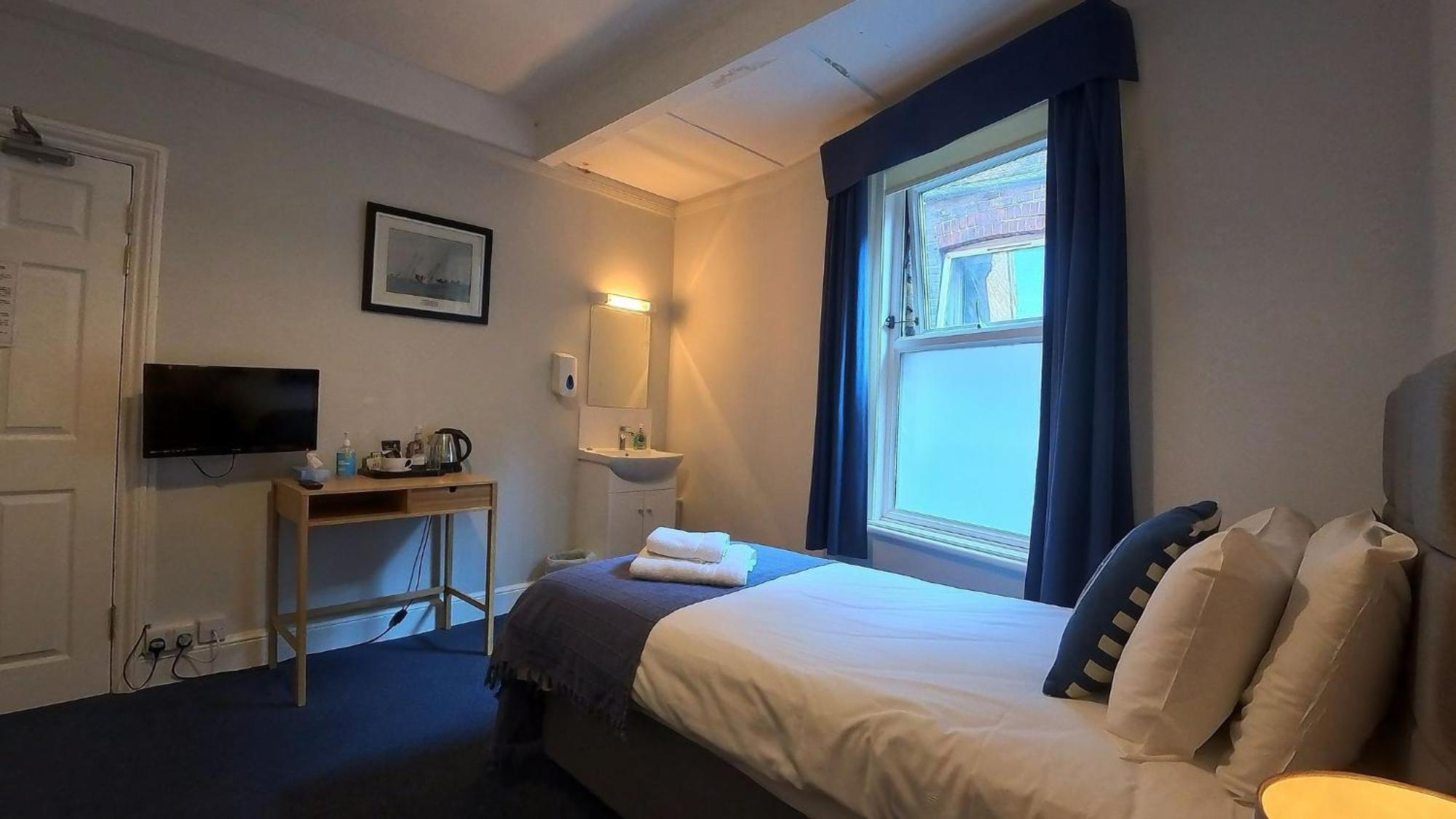 Royal Temple Yacht Club Otel Ramsgate Dış mekan fotoğraf