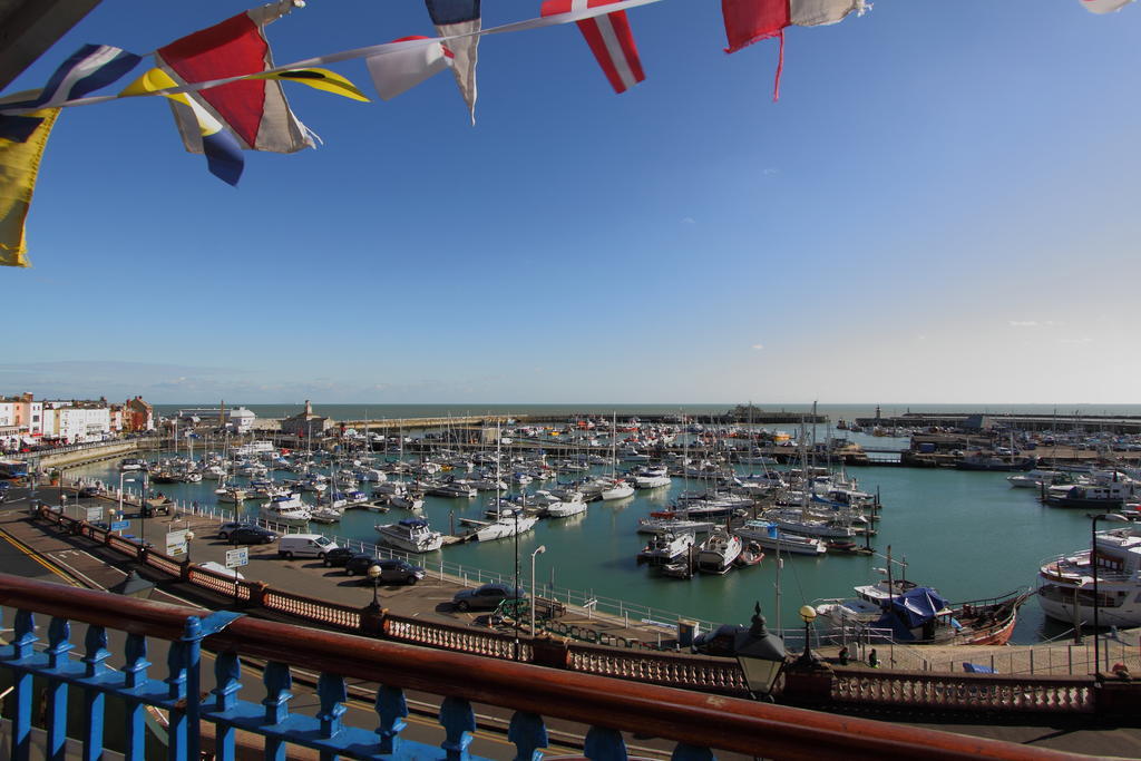 Royal Temple Yacht Club Otel Ramsgate Dış mekan fotoğraf